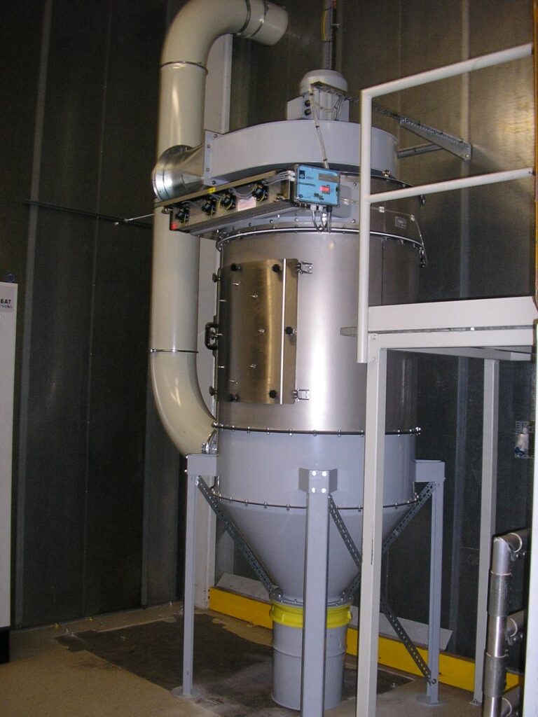 Moderne Entstaubungsanlage für die fachgerechte Entstaubung im Betrieb